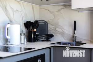 Студия квартира, посуточно, 20м2, 1/12 этаж