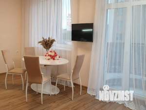 Студия квартира, посуточно, 34м2, 3/18 этаж