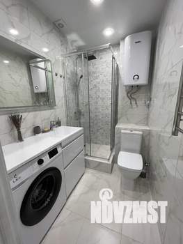 Студия квартира, посуточно, 25м2, 1/3 этаж