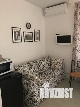 1-к квартира, посуточно, 18м2, 1/4 этаж