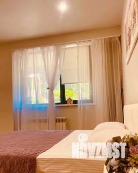 Студия квартира, посуточно, 30м2, 1/4 этаж