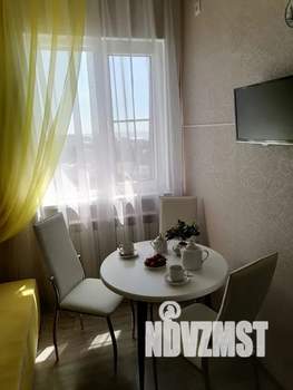 1-к квартира, посуточно, 32м2, 8/8 этаж