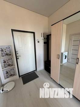 Студия квартира, посуточно, 35м2, 16/17 этаж