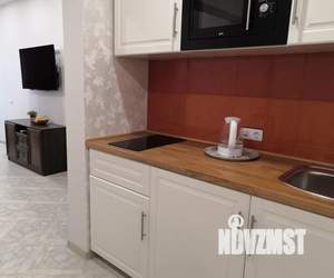 1-к квартира, посуточно, 35м2, 4/21 этаж