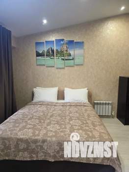 Студия квартира, посуточно, 40м2, 4/4 этаж