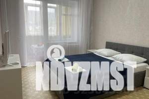 1-к квартира, посуточно, 39м2, 8/12 этаж