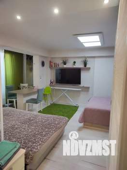 Студия квартира, посуточно, 30м2, 1/9 этаж