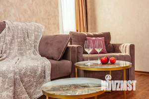 1-к квартира, посуточно, 63м2, 1/1 этаж