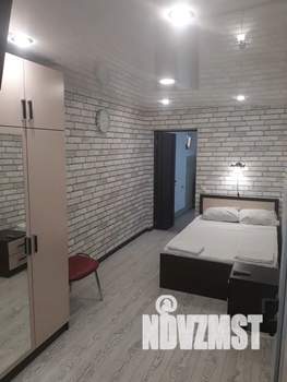 2-к квартира, посуточно, 18м2, 1/2 этаж