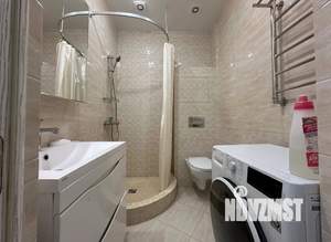 Студия квартира, посуточно, 32м2, 1/4 этаж