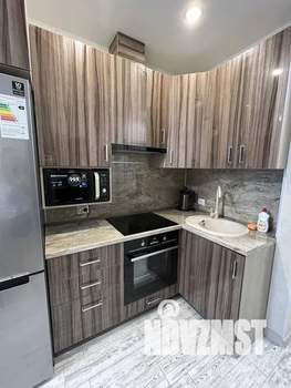 1-к квартира, посуточно, 35м2, 3/6 этаж