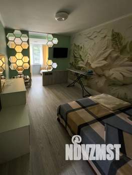 1-к квартира, посуточно, 35м2, 5/5 этаж