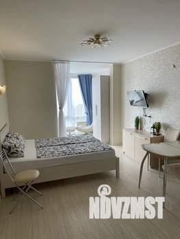 1-к квартира, посуточно, 35м2, 7/17 этаж