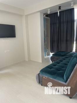 Студия квартира, посуточно, 38м2, 11/12 этаж