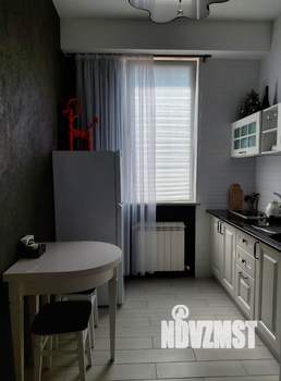 1-к квартира, посуточно, 35м2, 4/6 этаж