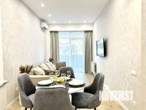 1-к квартира, посуточно, 60м2, 3/18 этаж