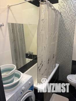 Студия квартира, посуточно, 35м2, 5/8 этаж