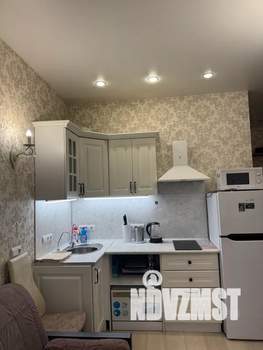 Студия квартира, посуточно, 40м2, 1/4 этаж
