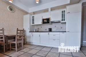 1-к квартира, посуточно, 46м2, 3/4 этаж