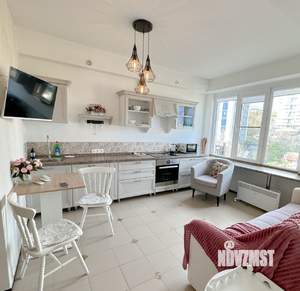 1-к квартира, посуточно, 37м2, 8/12 этаж