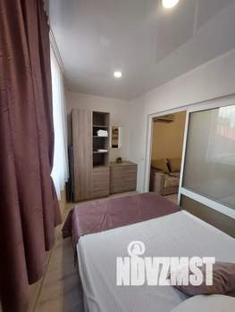 Студия квартира, посуточно, 35м2, 3/5 этаж