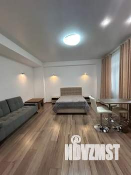 Студия квартира, посуточно, 32м2, 2/13 этаж