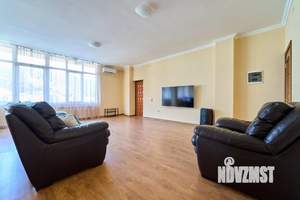 3-к квартира, посуточно, 100м2, 1/1 этаж