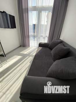 Студия квартира, посуточно, 25м2, 1/3 этаж