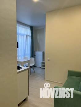 Студия квартира, посуточно, 30м2, 1/3 этаж