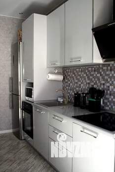 Студия квартира, посуточно, 30м2, 1/4 этаж