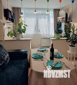 2-к квартира, посуточно, 56м2, 1/1 этаж