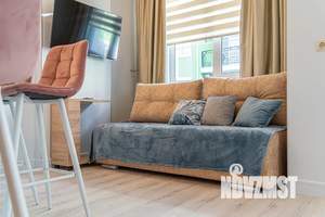 Студия квартира, посуточно, 39м2, 2/4 этаж