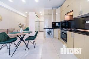 Студия квартира, посуточно, 35м2, 1/4 этаж