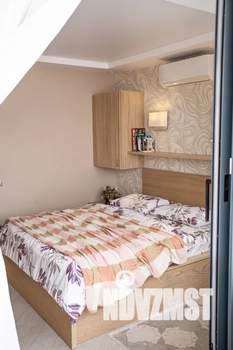 1-к квартира, посуточно, 63м2, 1/2 этаж