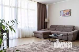 3-к квартира, посуточно, 120м2, 1/1 этаж