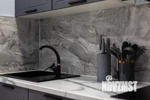 Студия квартира, посуточно, 28м2, 1/4 этаж