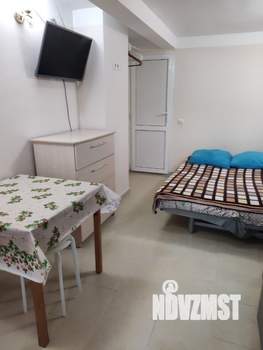 Студия квартира, посуточно, 21м2, 1/2 этаж