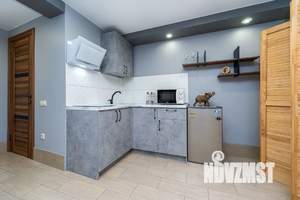 Студия квартира, посуточно, 38м2, 1/3 этаж