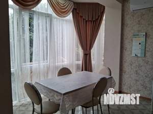 Студия квартира, посуточно, 40м2, 1/5 этаж