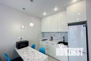 2-к квартира, посуточно, 40м2, 19/25 этаж