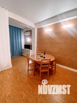 Студия квартира, посуточно, 35м2, 6/6 этаж