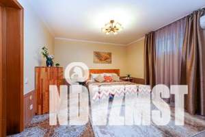 3-к квартира, посуточно, 10м2, 1/3 этаж