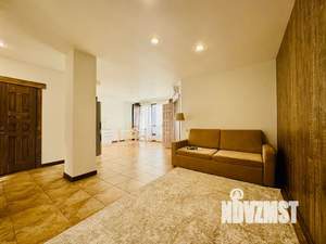 1-к квартира, посуточно, 68м2, 3/5 этаж