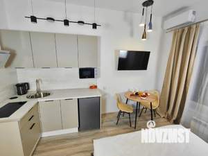 Студия квартира, посуточно, 25м2, 1/18 этаж