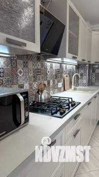 1-к квартира, посуточно, 53м2, 4/10 этаж