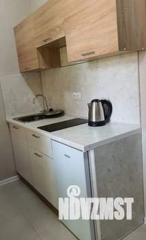 Студия квартира, посуточно, 15м2, 2/3 этаж