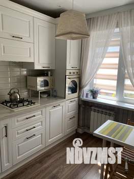 1-к квартира, посуточно, 32м2, 3/5 этаж