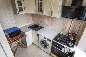 2-к квартира, посуточно, 50м2, 1/1 этаж