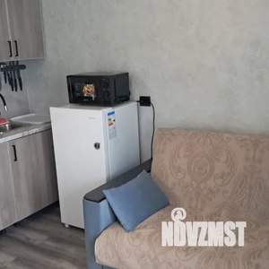 Студия квартира, посуточно, 17м2, 17/19 этаж