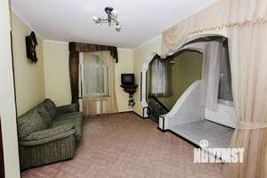 2-к квартира, посуточно, 75м2, 1/1 этаж